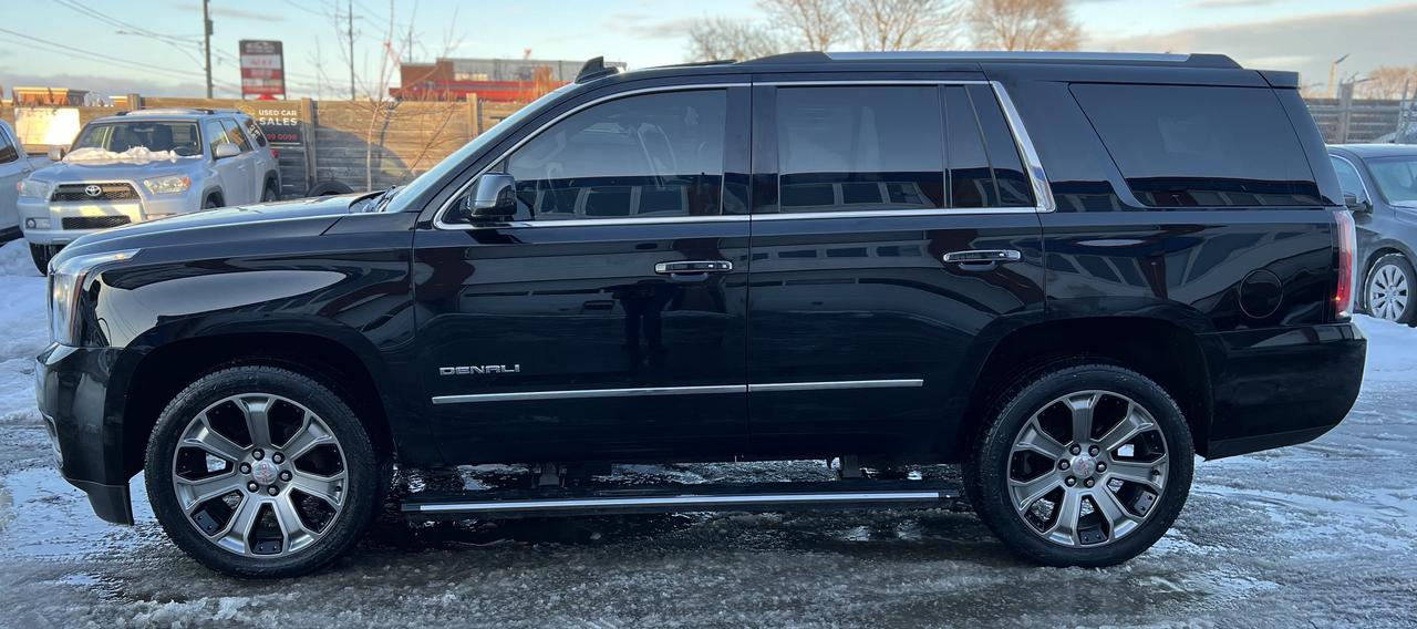 2017 GMC Yukon Denali Photo