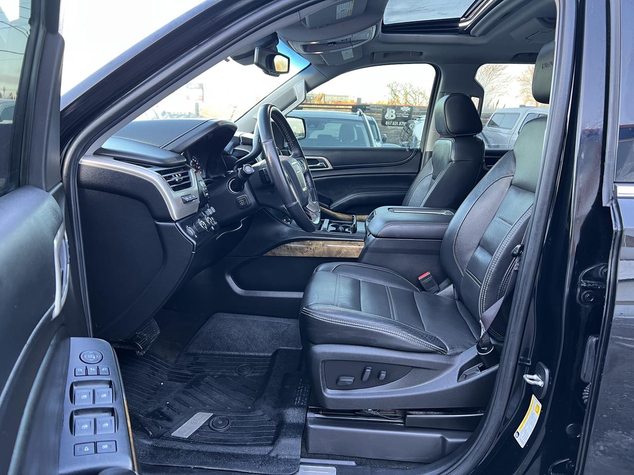 2017 GMC Yukon Denali Photo