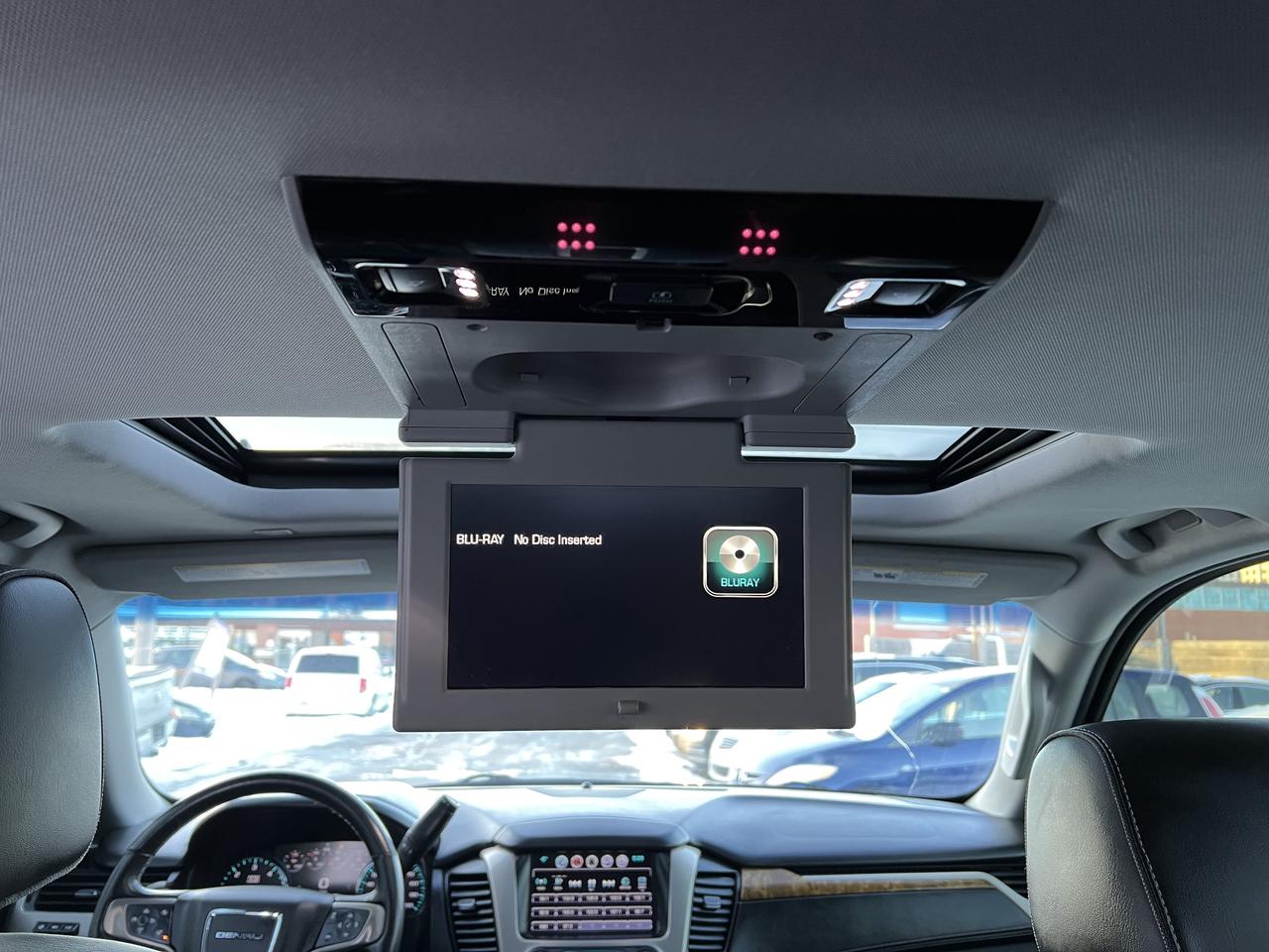 2017 GMC Yukon Denali Photo