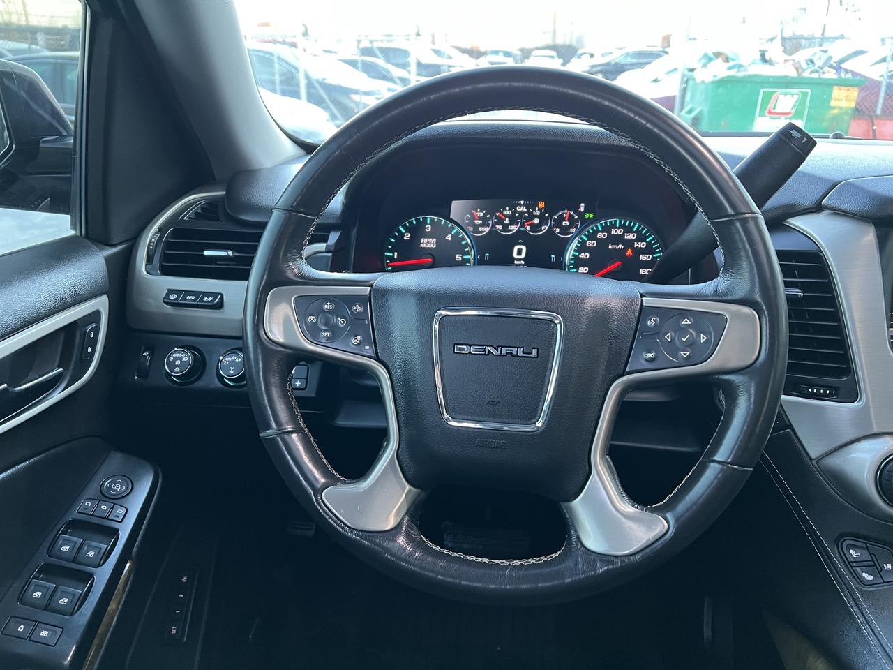 2017 GMC Yukon Denali Photo