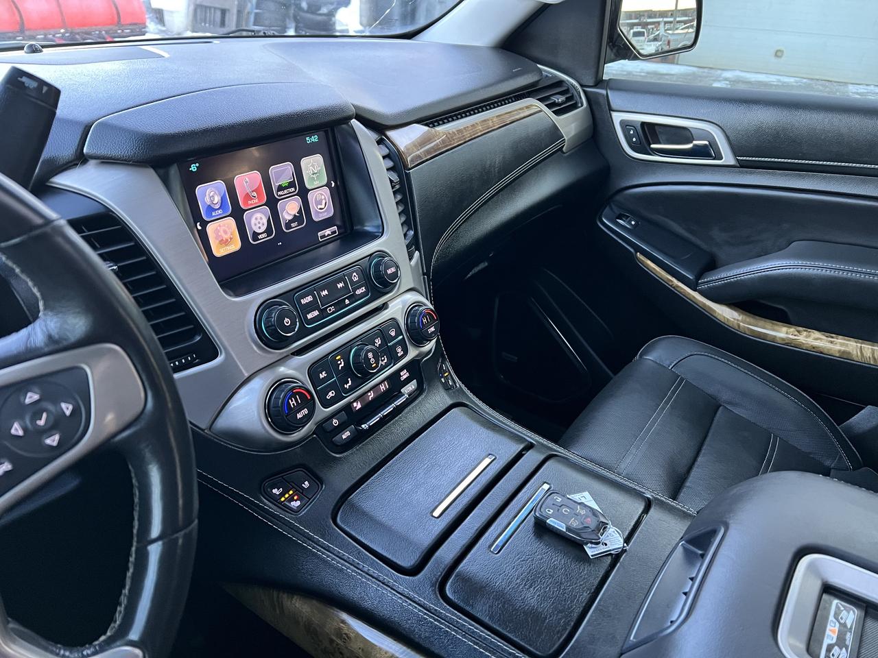 2017 GMC Yukon Denali Photo