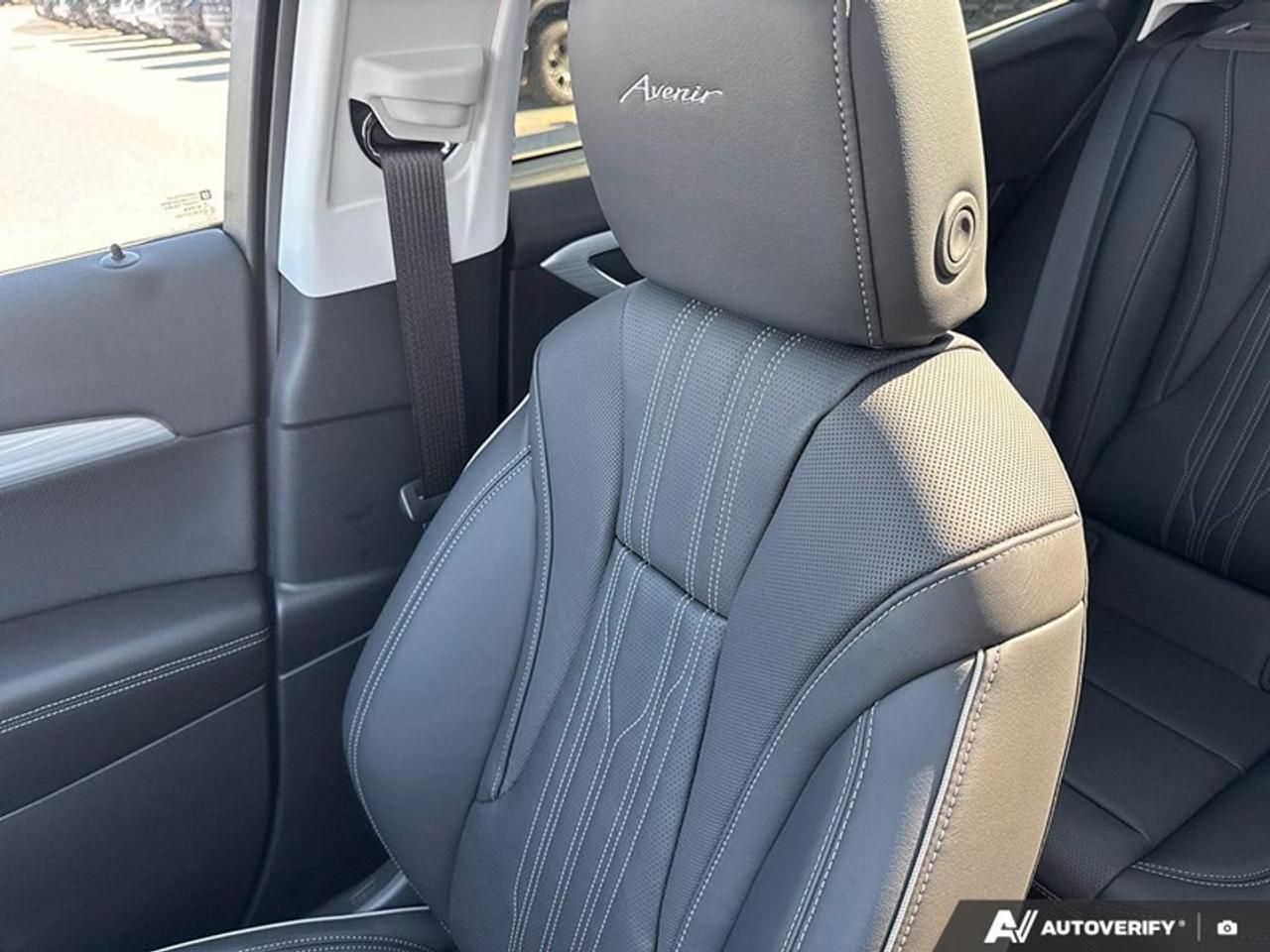 2026 Buick Envision Avenir  - Sunroof -  Cooled Seats Photo