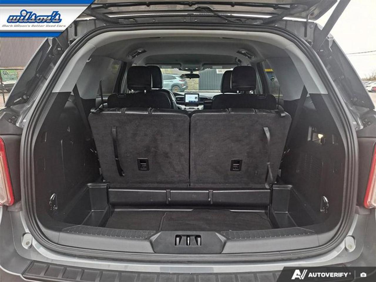 2024 Ford Explorer XLT | Leather | Heated Seats | CarPlay + Android | Rear Camera | and More ! Photo