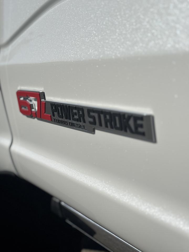 2026 Ford SUPERDUTY F-250® Platinum® Photo4