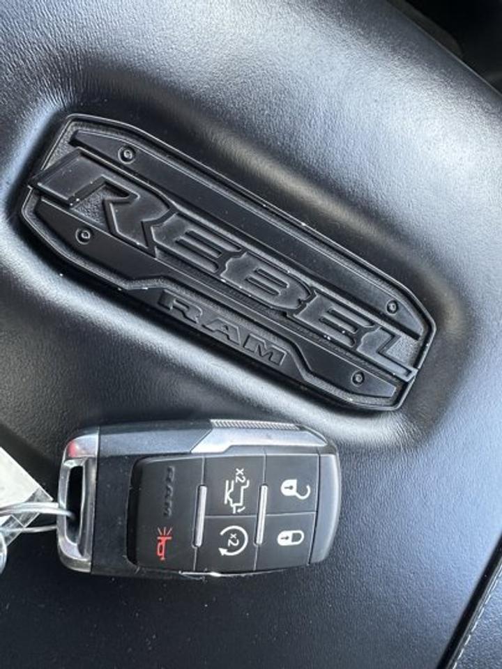 13656116