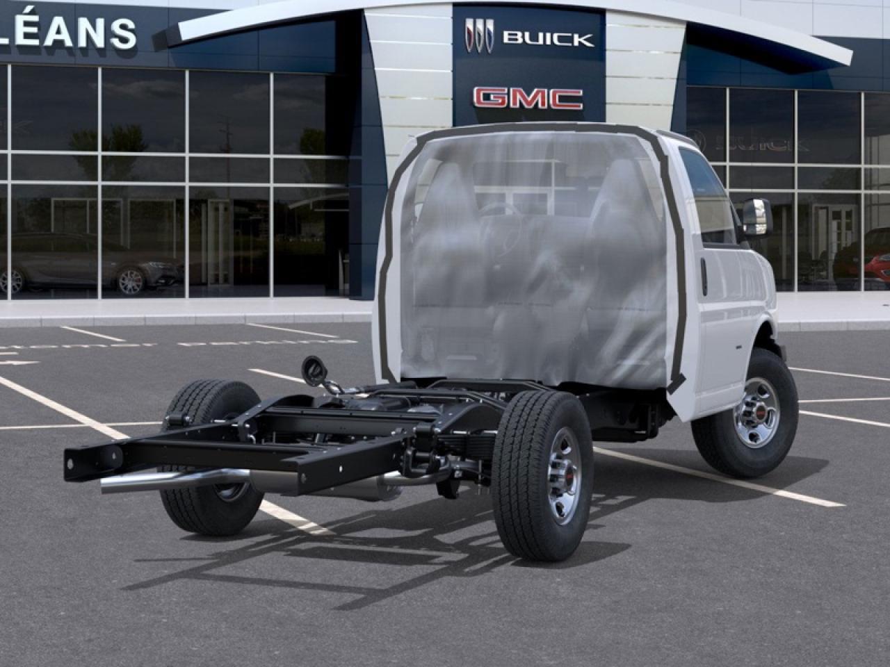 2026 GMC Savana Commercial Cutaway 139 Photo