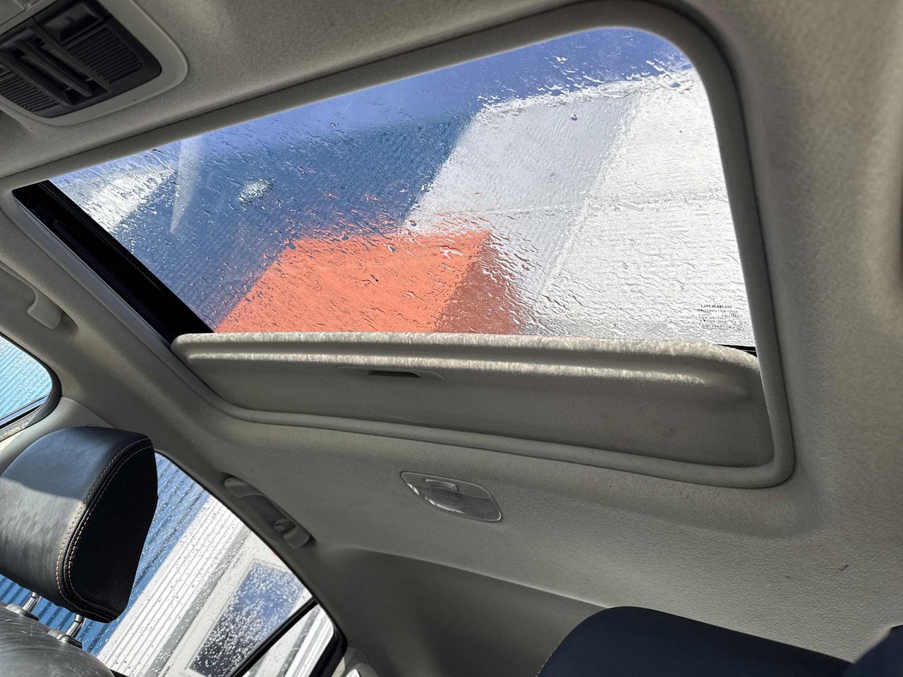 2016 Subaru Crosstrek 2.0i Limited Tech Pkg, AWD, LEATHER, SUNROOF, NAV! Photo17