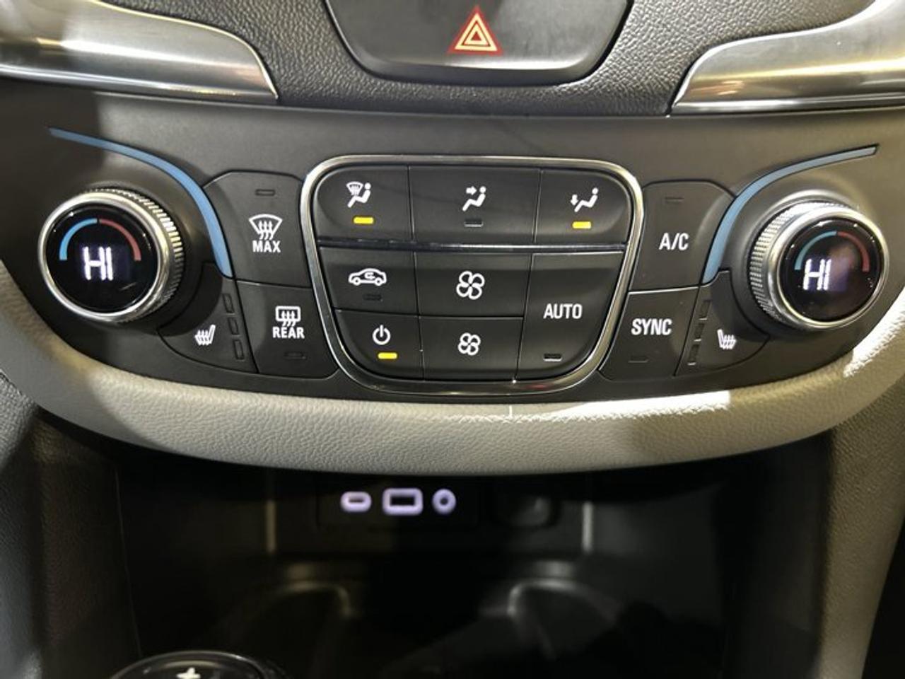 2021 Chevrolet Equinox Premier AWD| No Accidents | Leather Seats | Remote Start Photo
