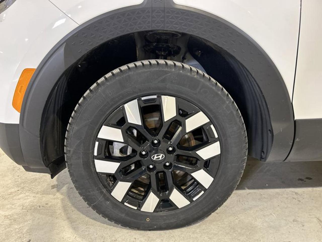 2025 Hyundai Santa Cruz PREFERRED AWD | NO ACCIDENTS Photo