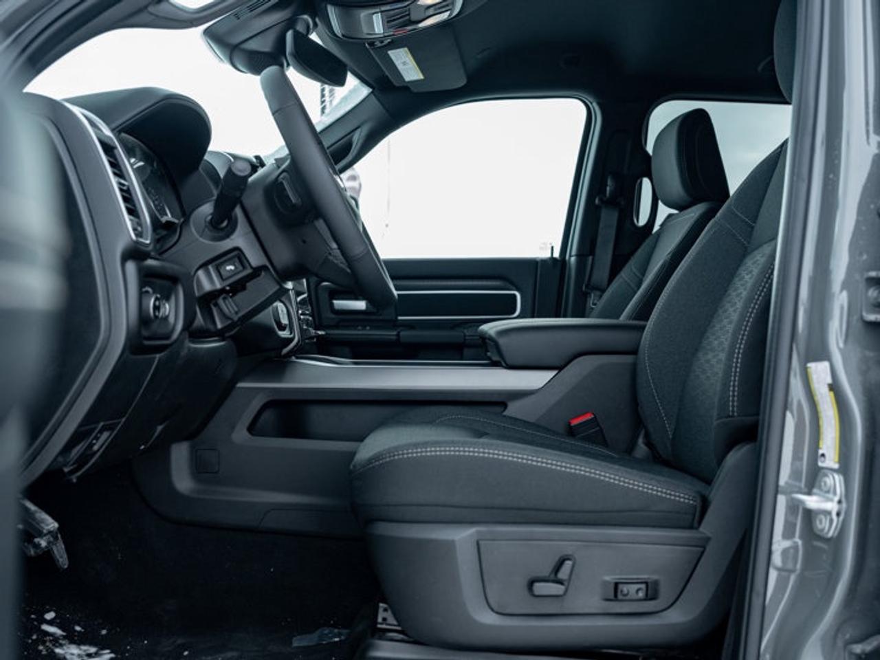 2026 RAM 3500 Big Horn Photo