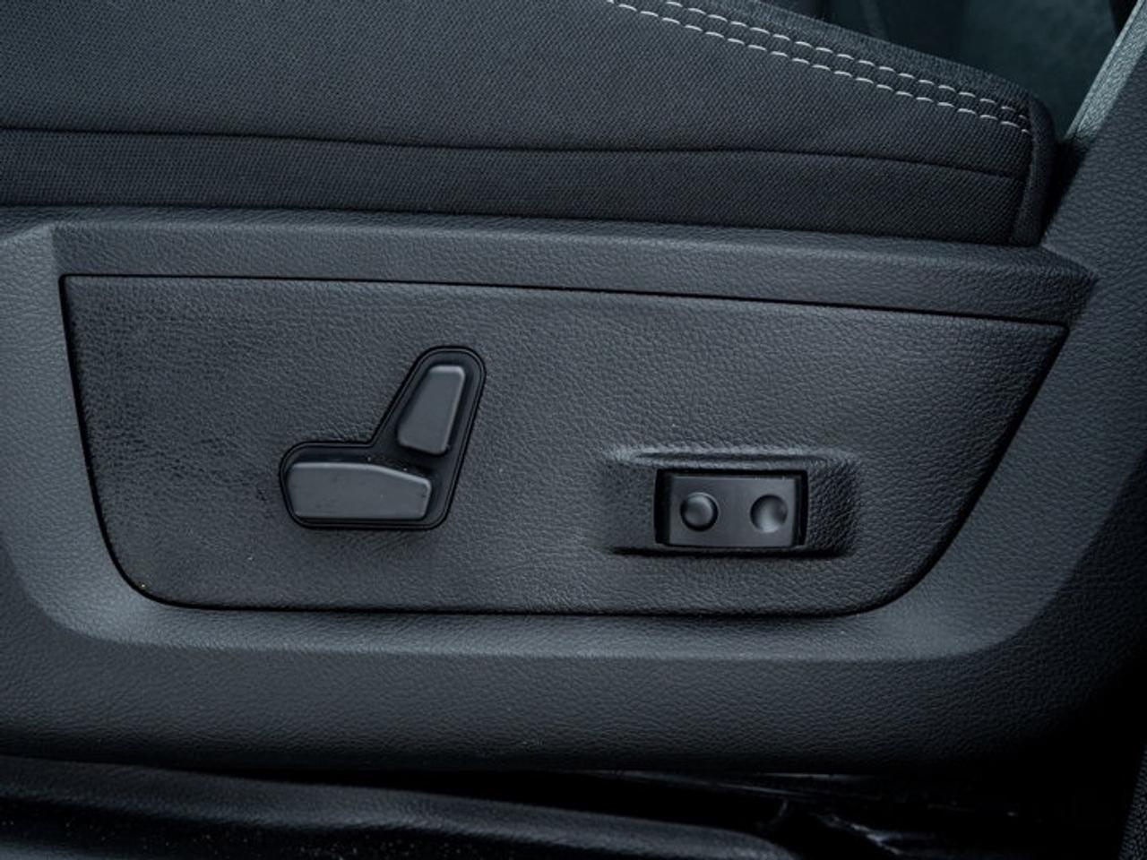 2026 RAM 3500 Big Horn Photo