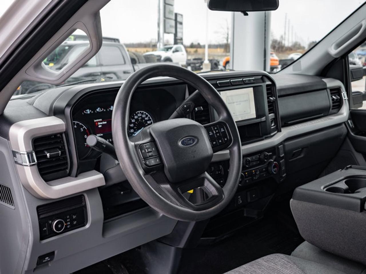 2024 Ford F-250 Super Duty SRW XLT Photo