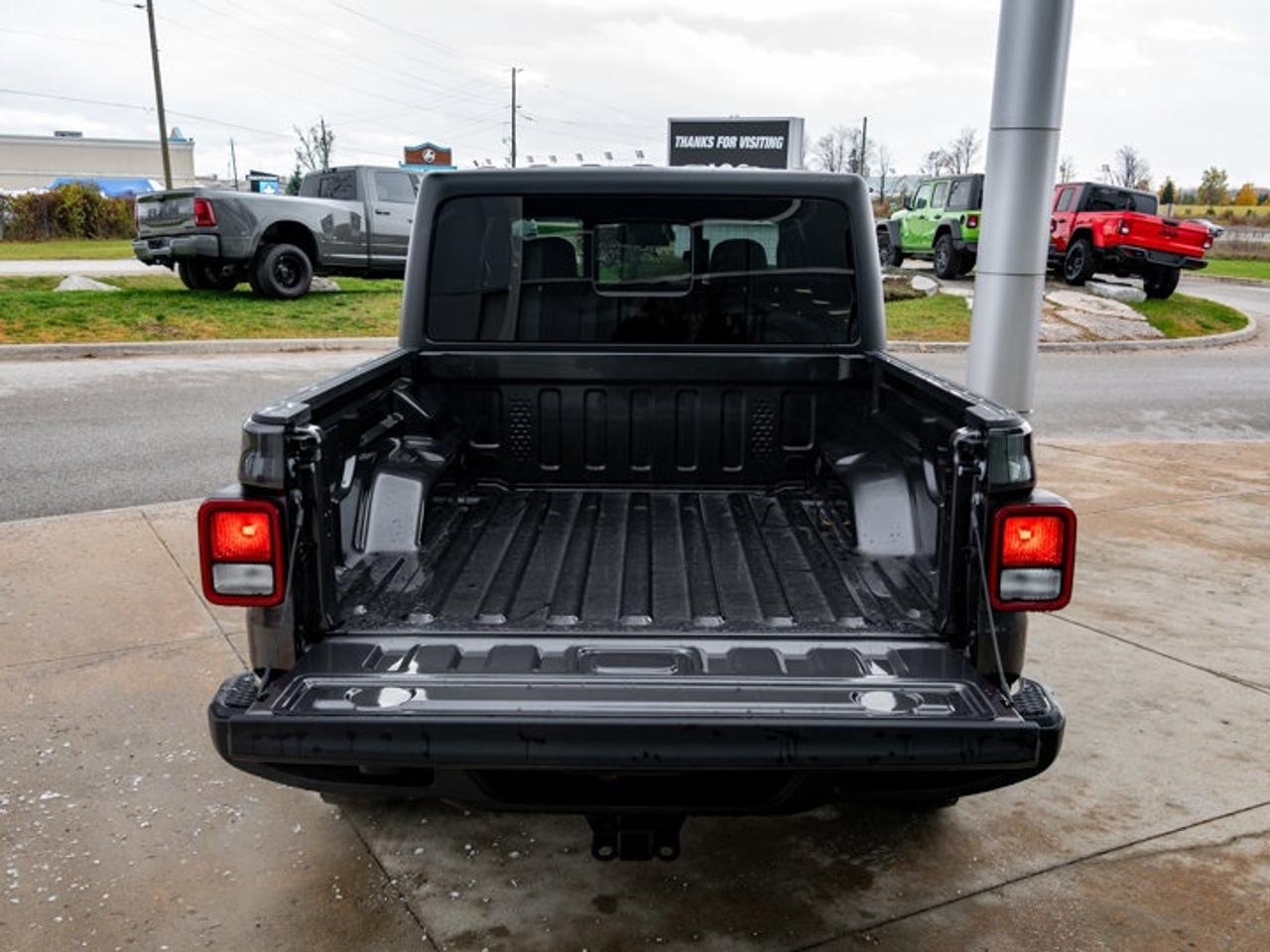 2026 Jeep Gladiator Willys Photo