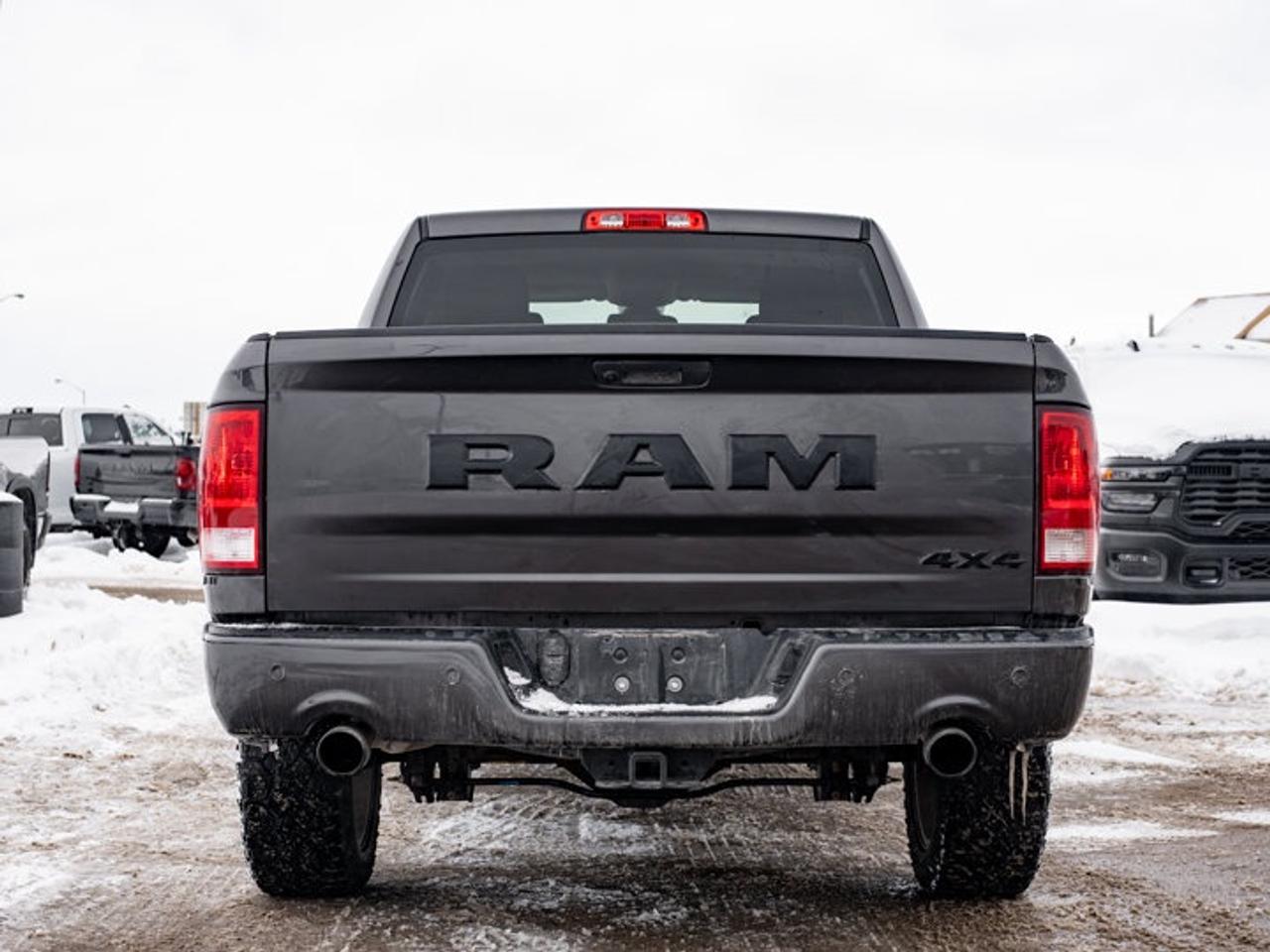 2023 RAM 1500 Classic EXPRESS Photo