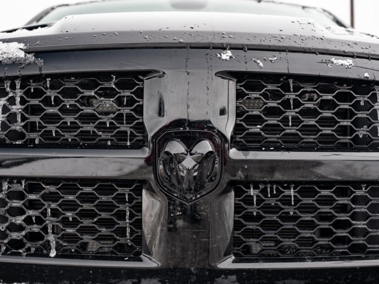 2023 RAM 1500 Classic EXPRESS Photo