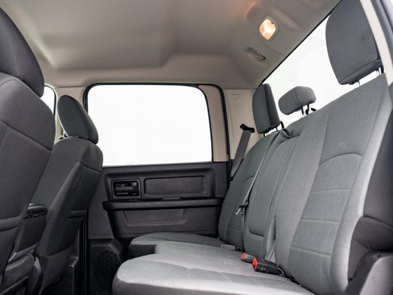 2023 RAM 1500 Classic EXPRESS Photo