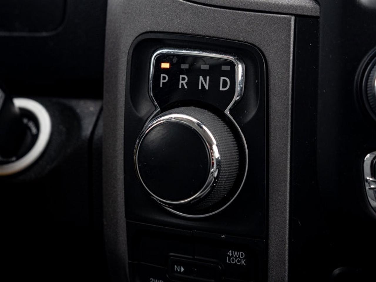 2023 RAM 1500 Classic EXPRESS Photo