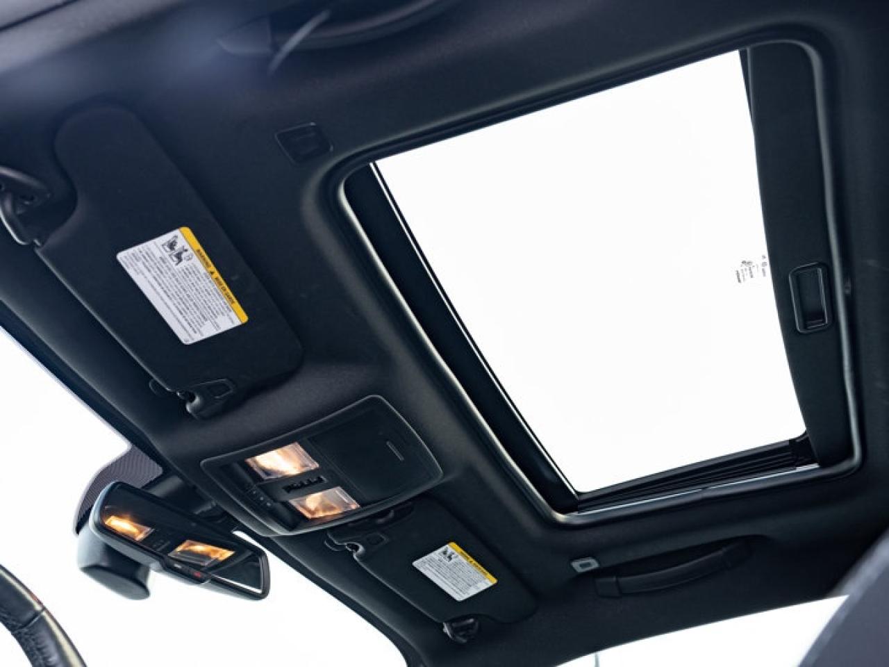 2023 Dodge Challenger GT Photo