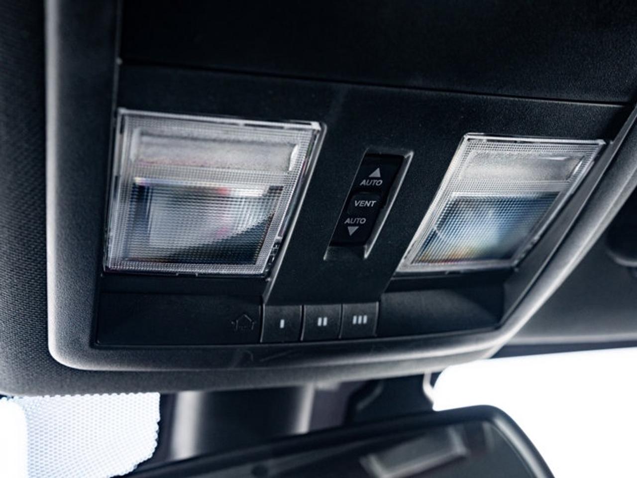 2023 Dodge Challenger GT Photo