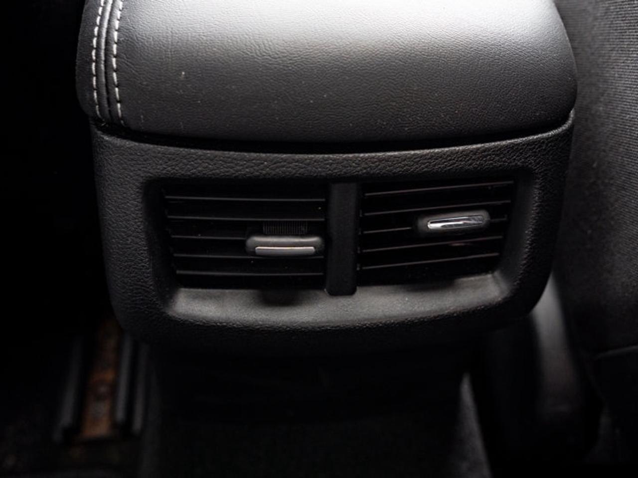 2023 Dodge Challenger GT Photo