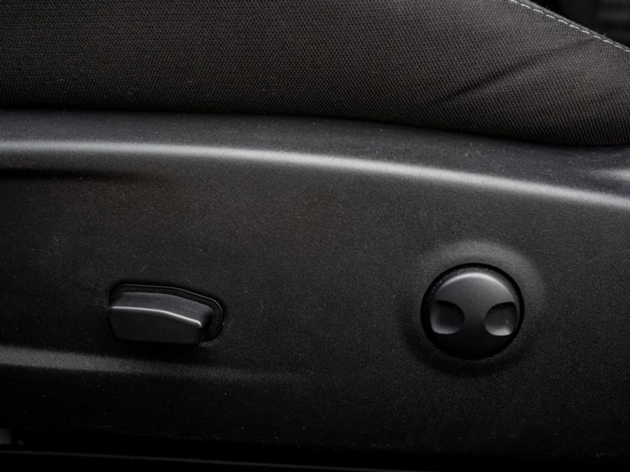 2023 Dodge Challenger GT Photo