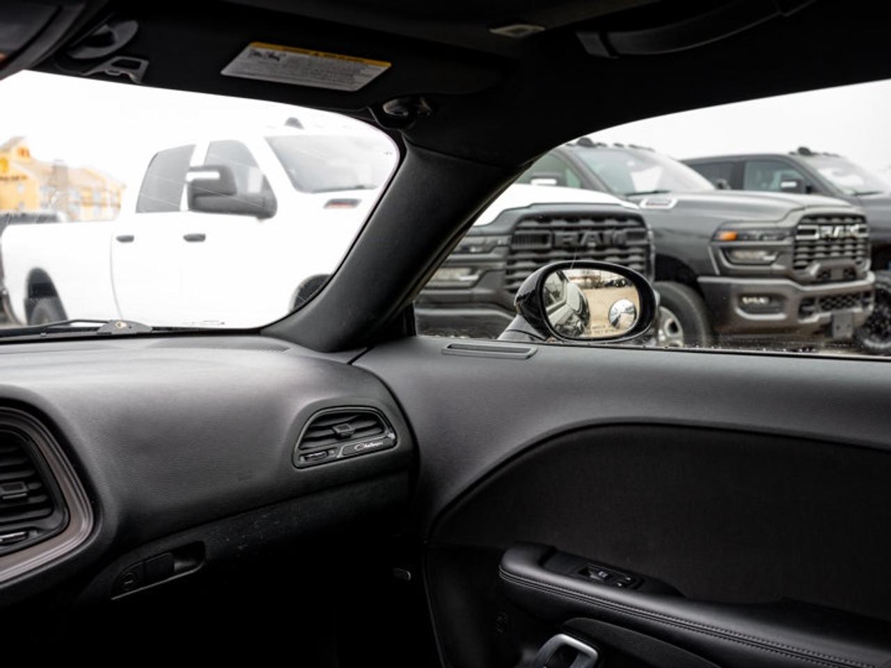 2023 Dodge Challenger GT Photo