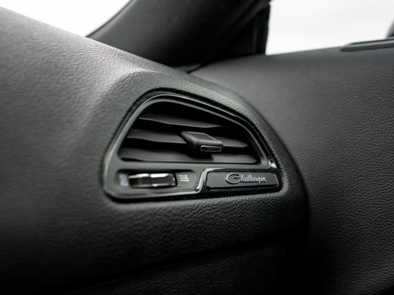 2023 Dodge Challenger GT Photo