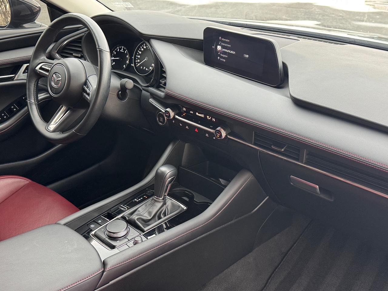 2023 Mazda MAZDA3 GT Auto FWD **ONE OWNER** Photo