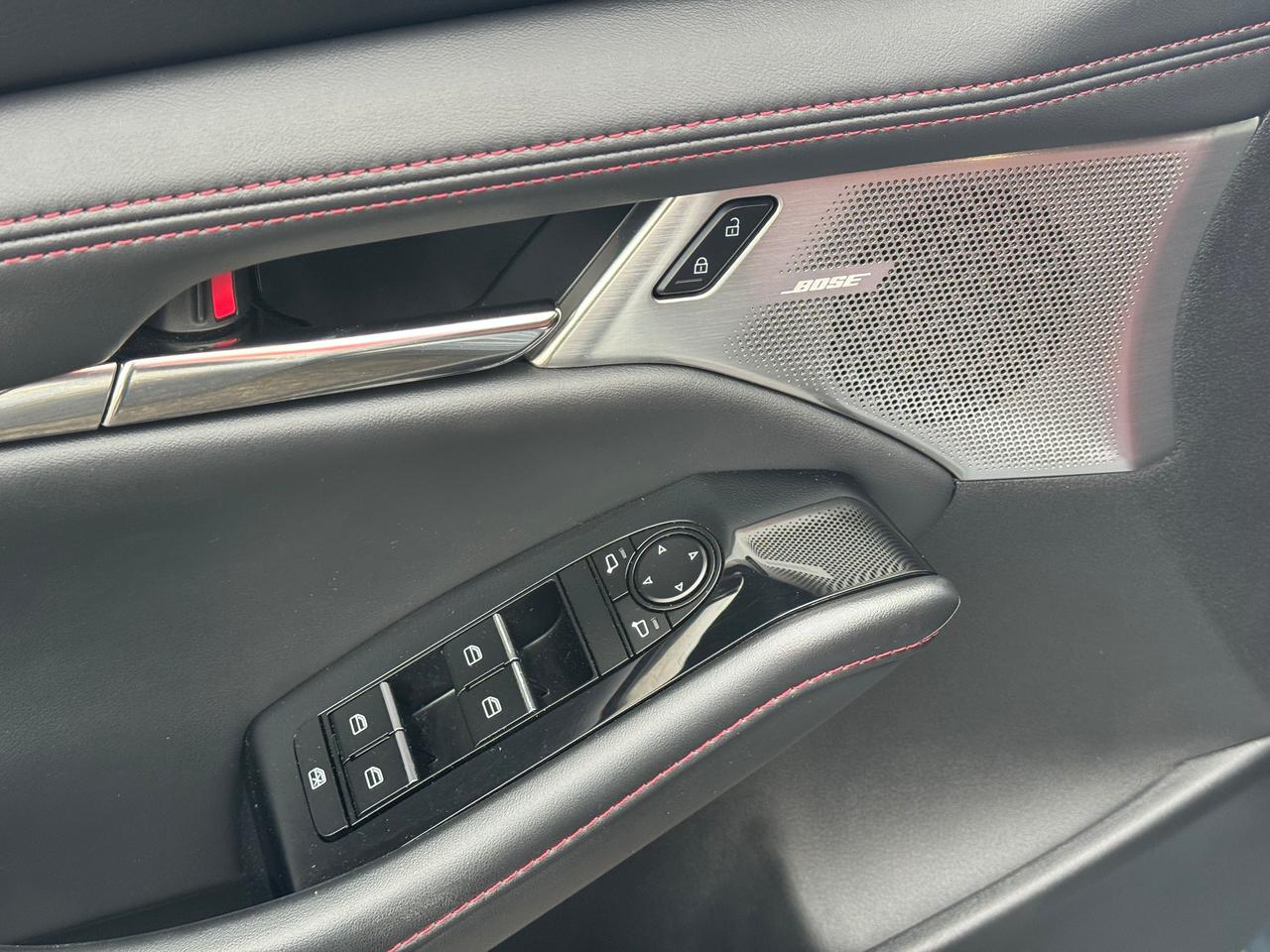 2023 Mazda MAZDA3 GT Auto FWD **ONE OWNER** Photo