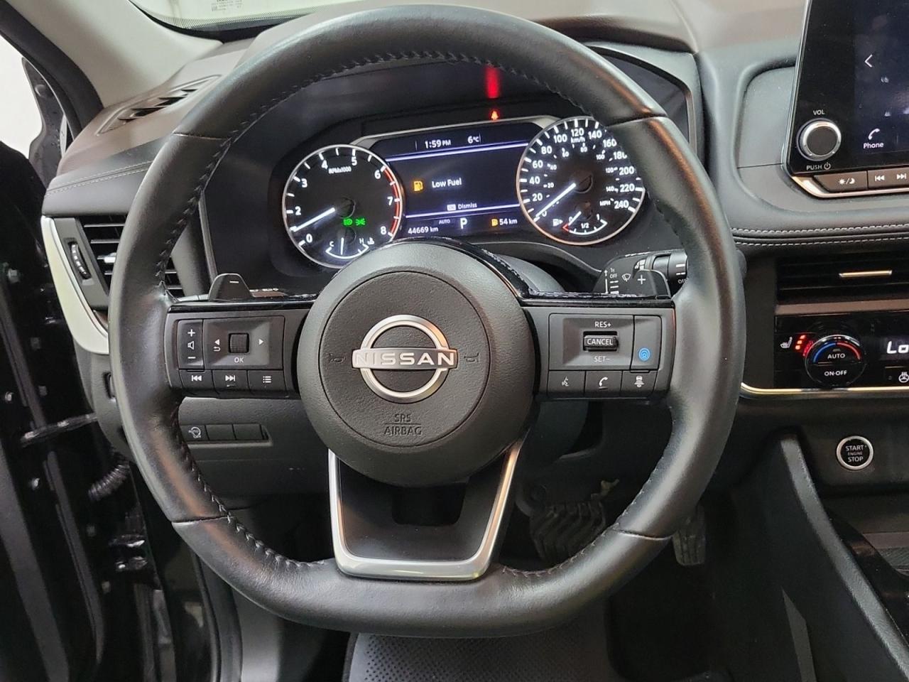 2023 Nissan Rogue SV MOONROOF Photo