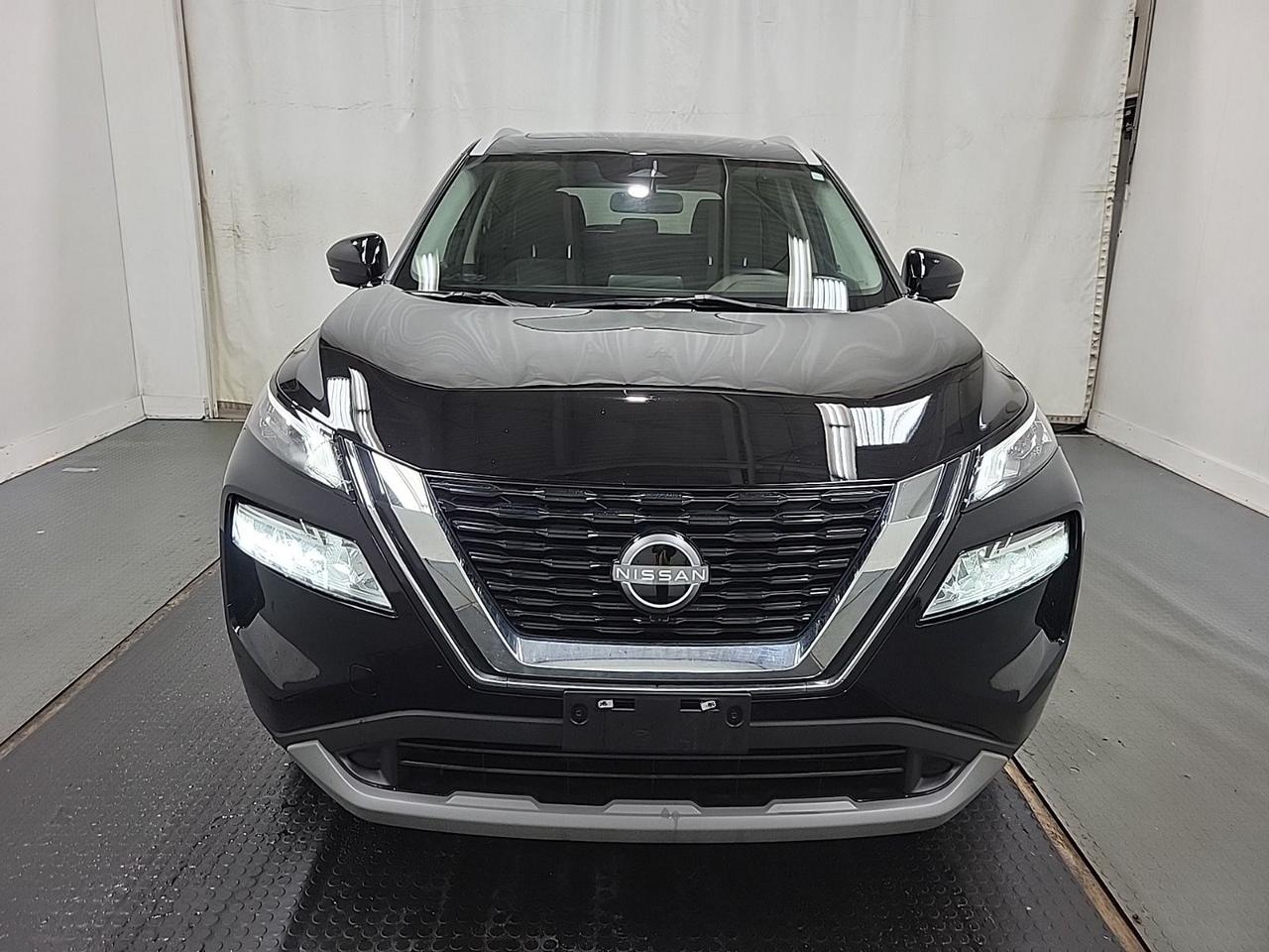 2023 Nissan Rogue SV MOONROOF Photo