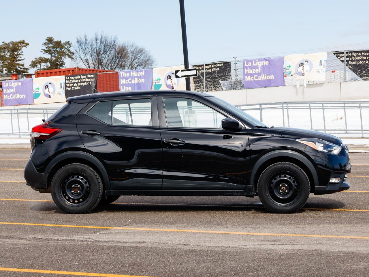 2019 Nissan Kicks SV| CLEAN CARFAX | NO ACCIDENTS| Photo3