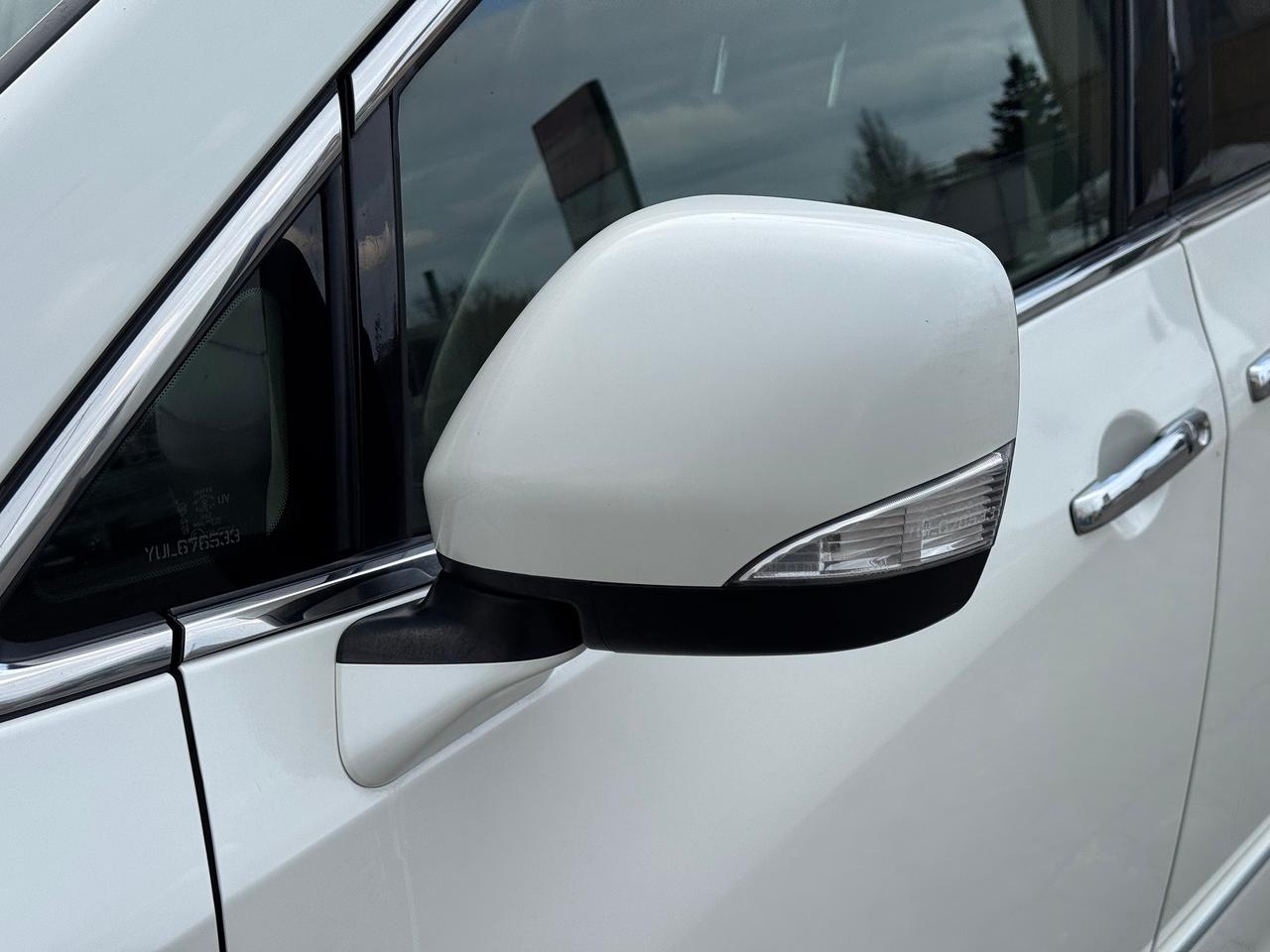 2012 Nissan Quest SL **LOW KM FOR YEAR** Photo