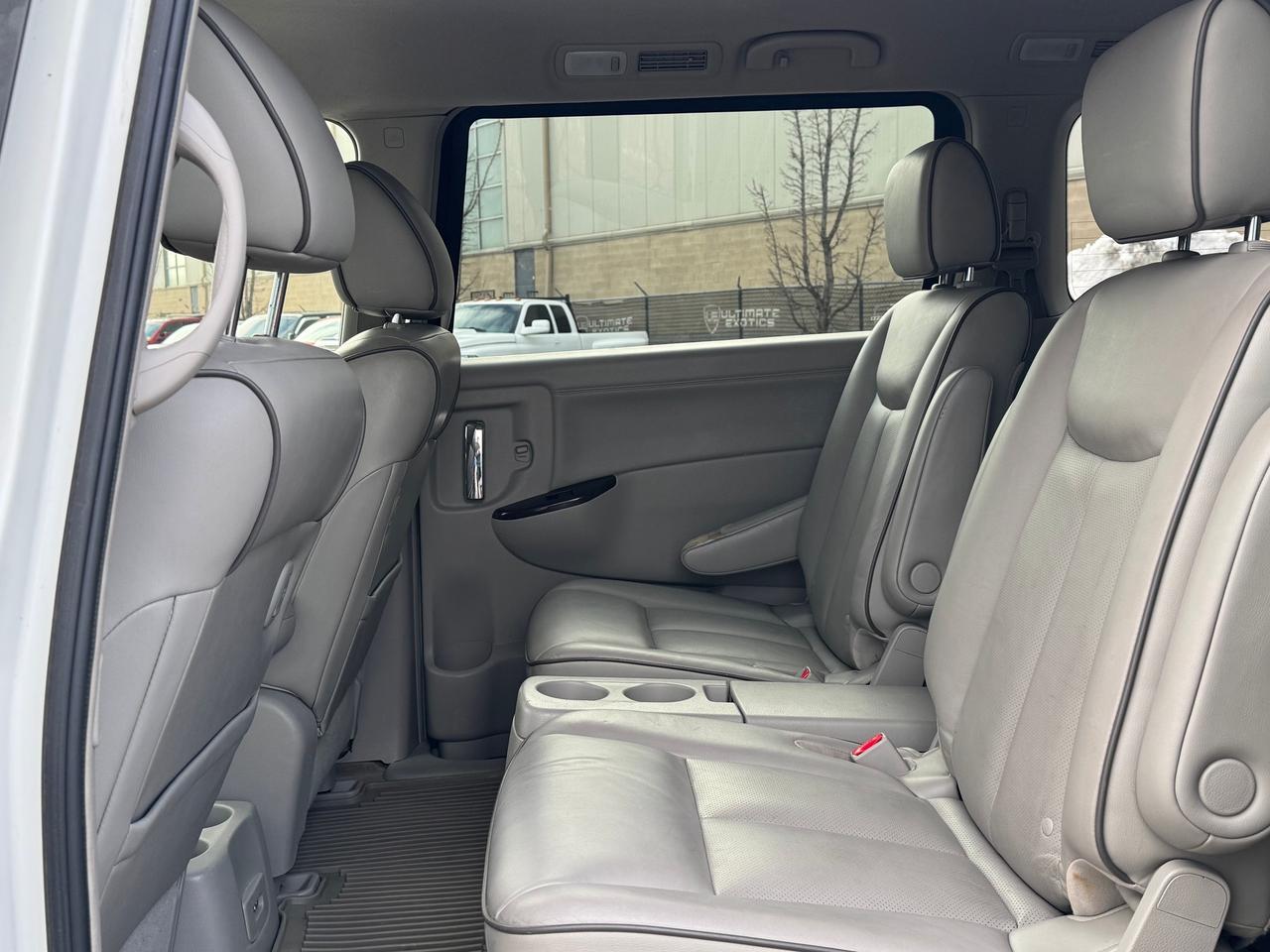 2012 Nissan Quest SL **LOW KM FOR YEAR** Photo