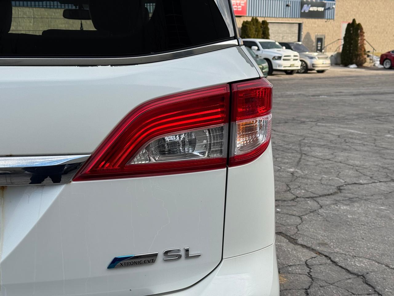 2012 Nissan Quest SL **LOW KM FOR YEAR** Photo