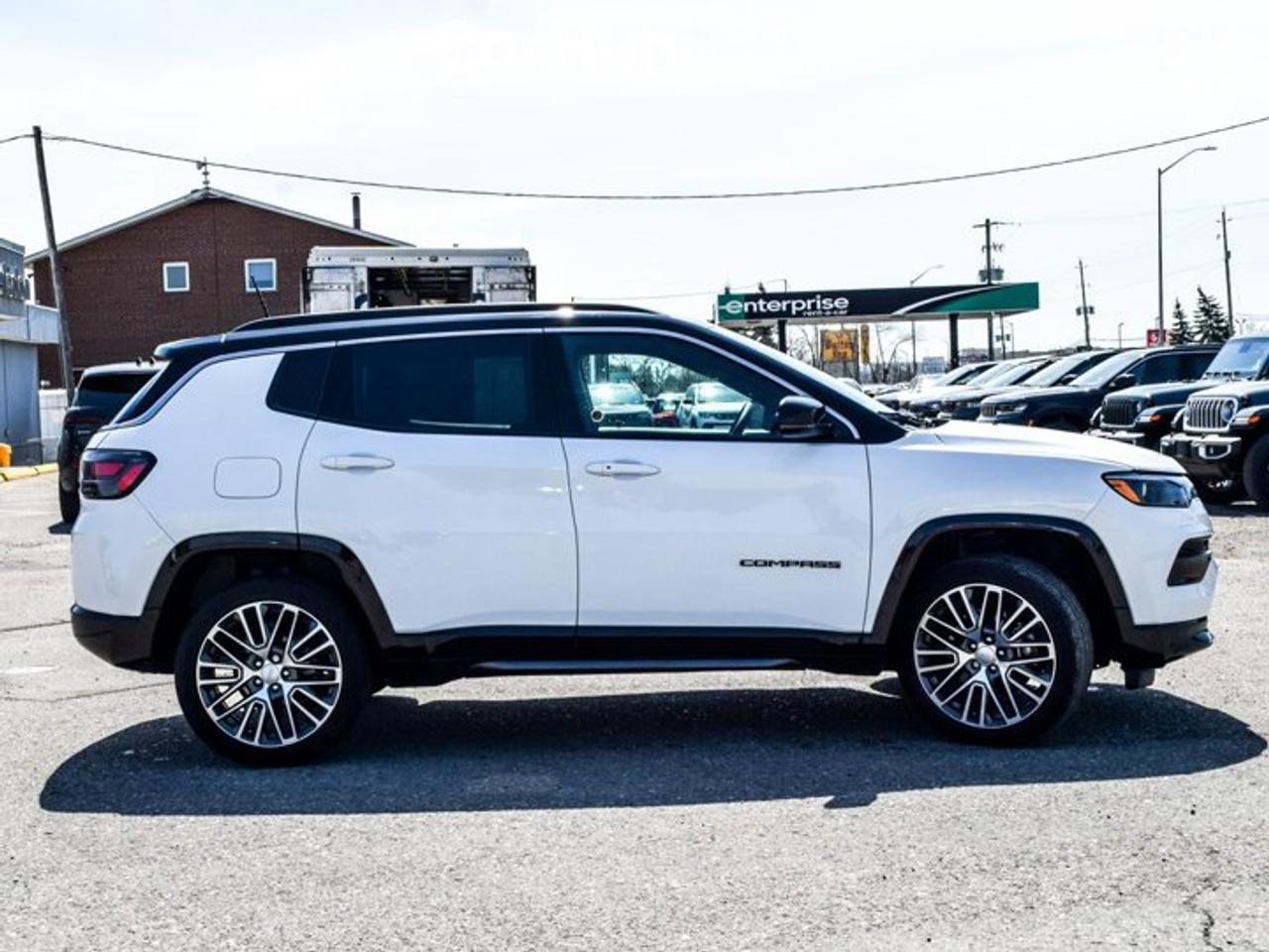 2024 Jeep Compass Limited 4x4 Elite Group10.1"Display Navigation Remote Start Alloy Rims Photo
