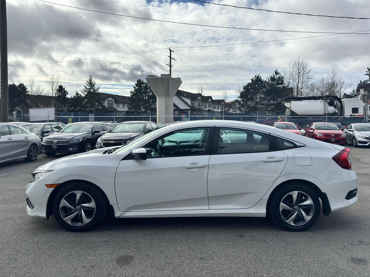 2019 Honda Civic FINANCING AVAILABLE Photo8