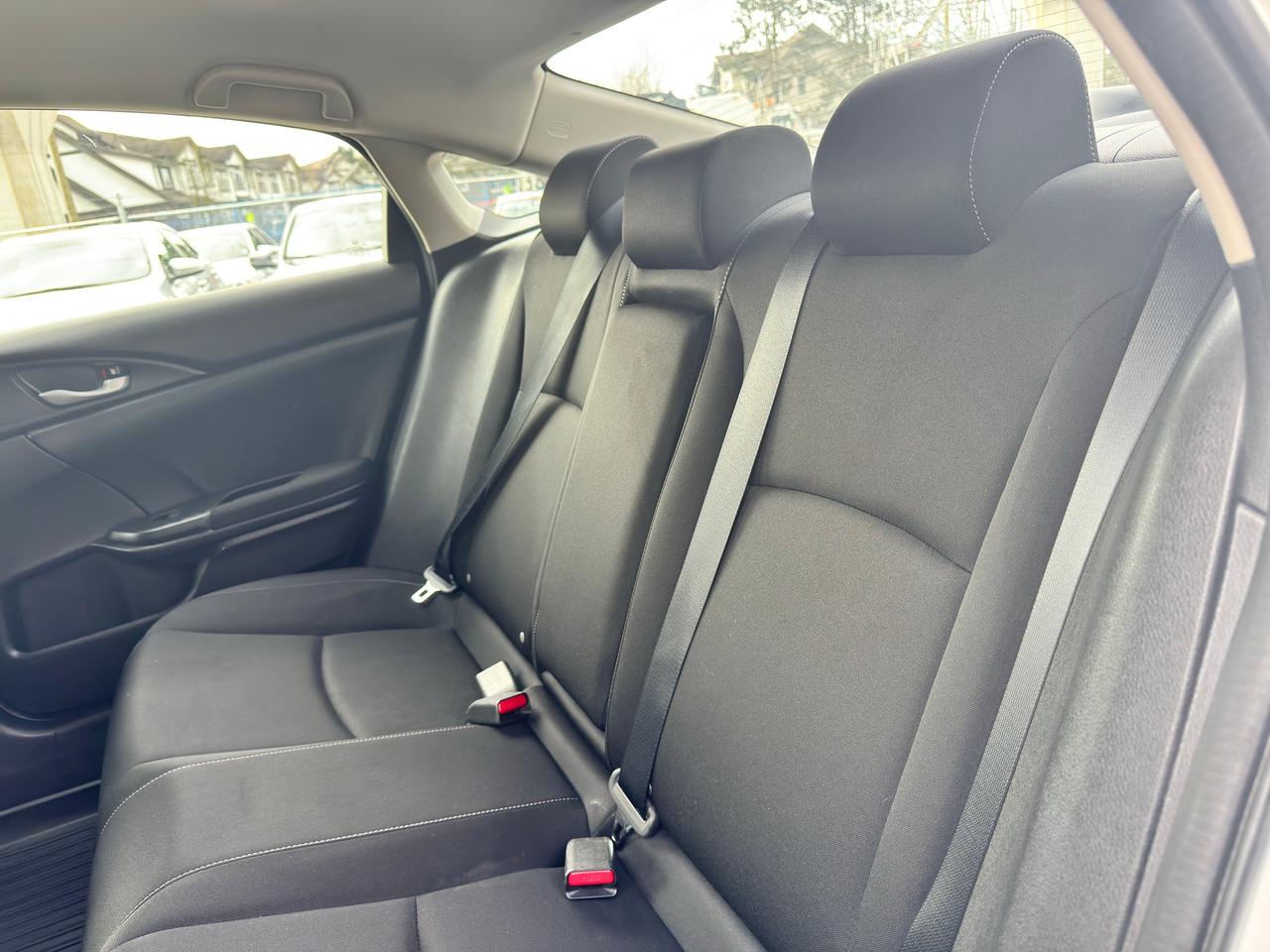 2019 Honda Civic FINANCING AVAILABLE Photo14
