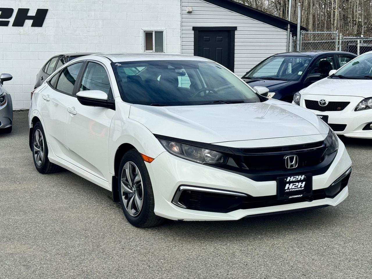 2019 Honda Civic FINANCING AVAILABLE Photo3