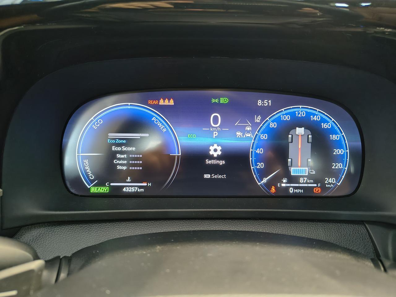 2025 Toyota Crown Signia Limited Photo0