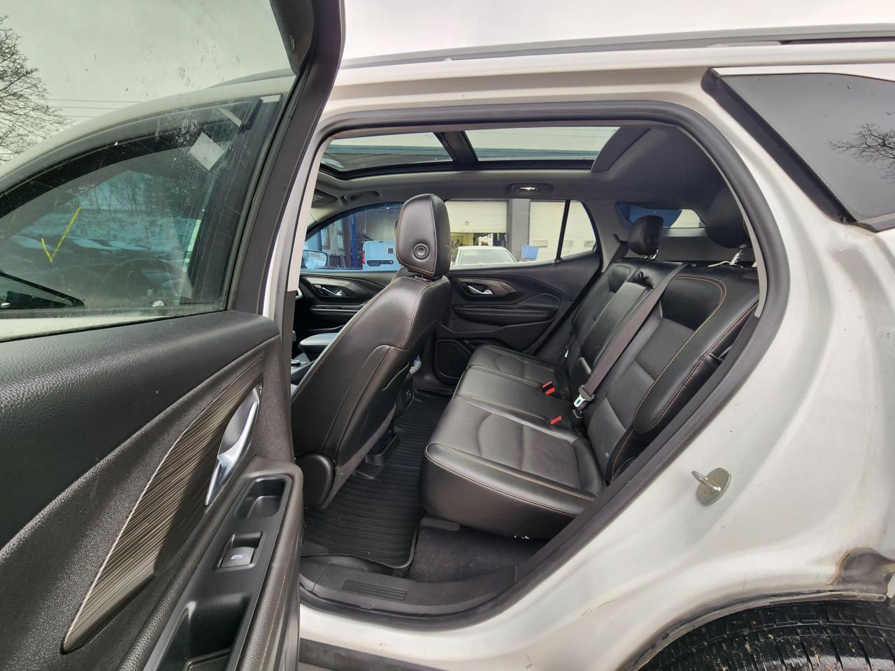 2020 GMC Terrain SLT l Clean Carfax l AWD l Remote Start l Sunroof