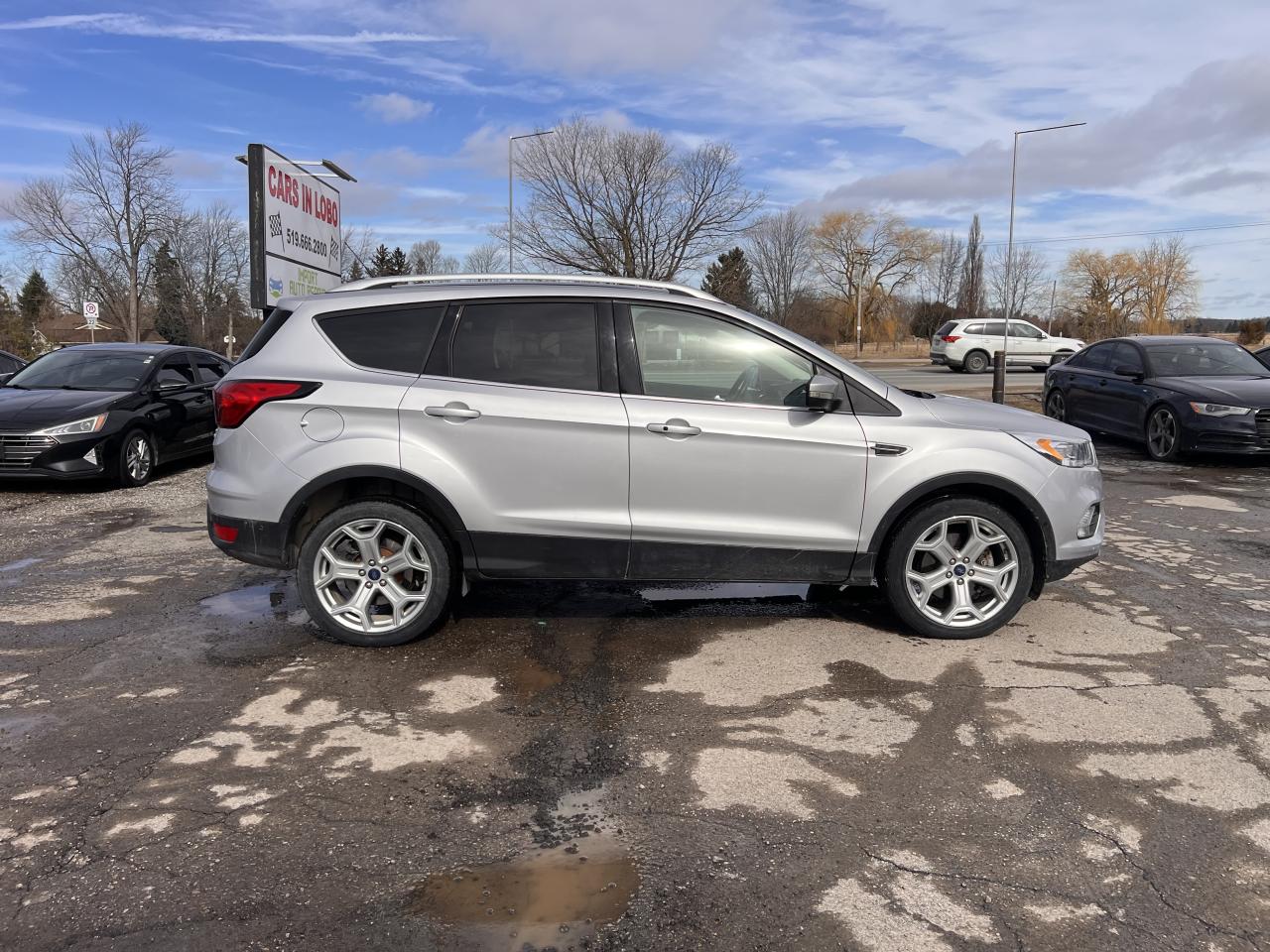 2019 Ford Escape Titanium Photo