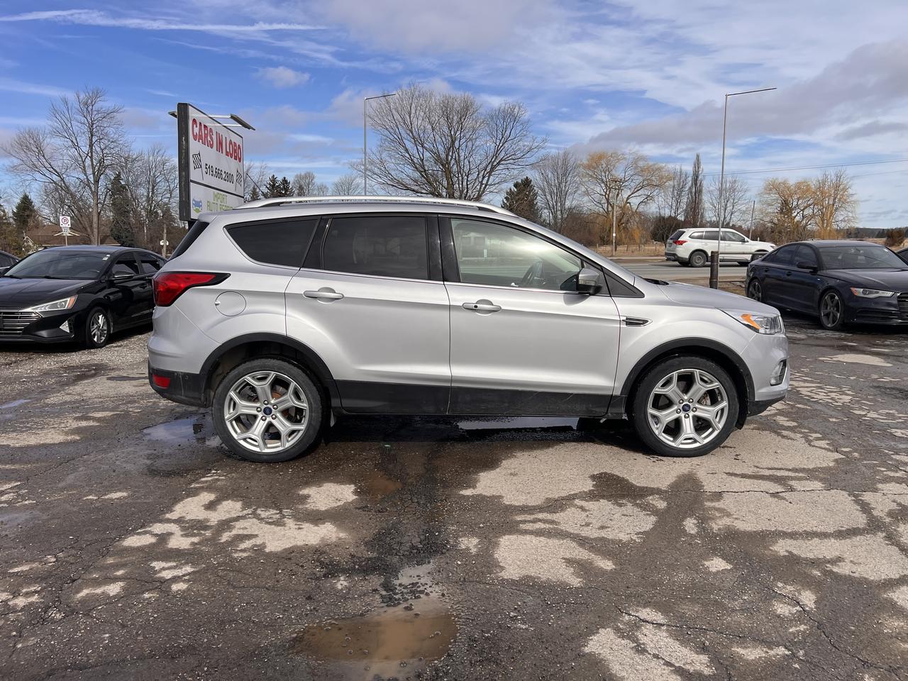 2019 Ford Escape Titanium Photo