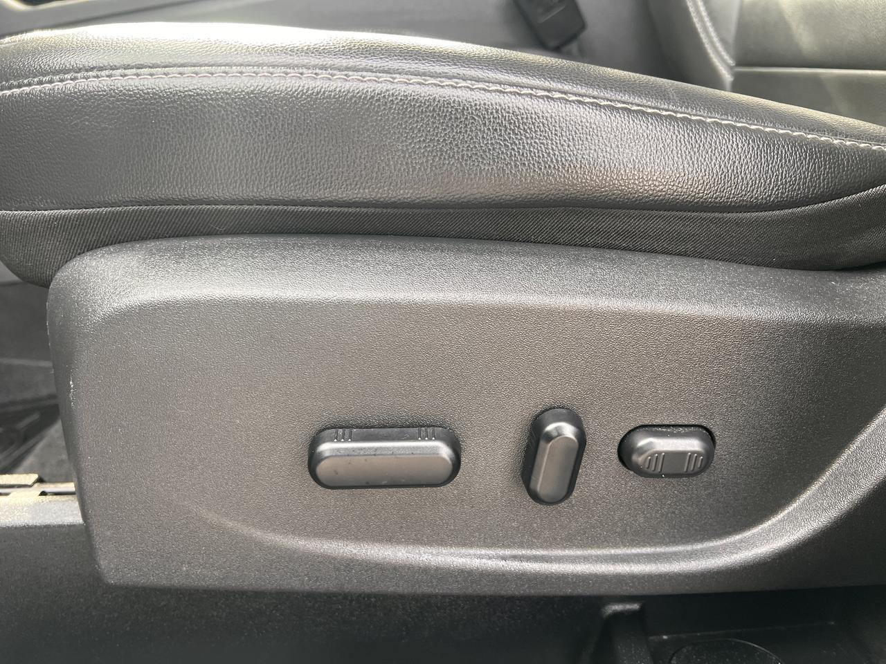 2019 Ford Escape Titanium Photo