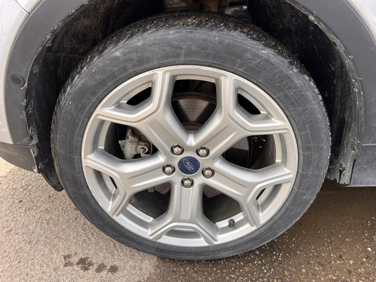 2019 Ford Escape Titanium Photo