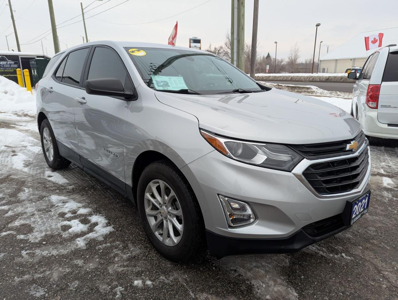 2021 Chevrolet Equinox LS WITH APPLE CARPLAY!! Photo1