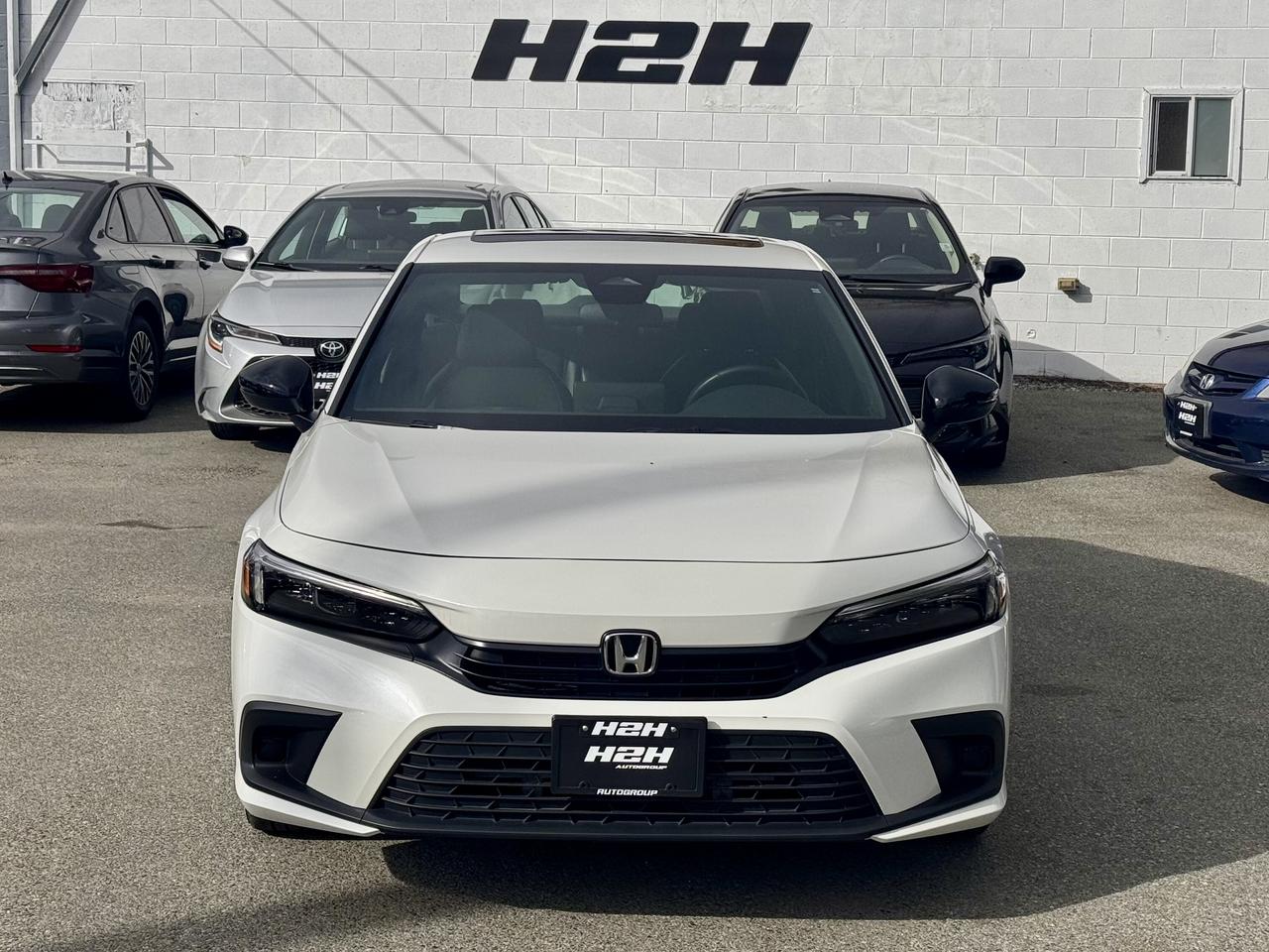 2024 Honda Civic FINANCING AVAILABLE Photo2