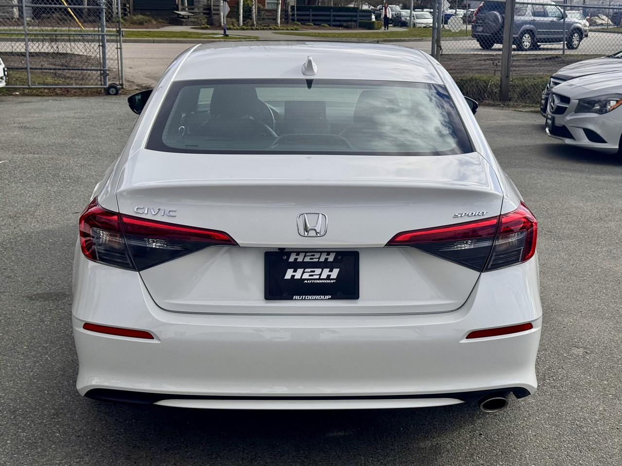 2024 Honda Civic FINANCING AVAILABLE Photo6