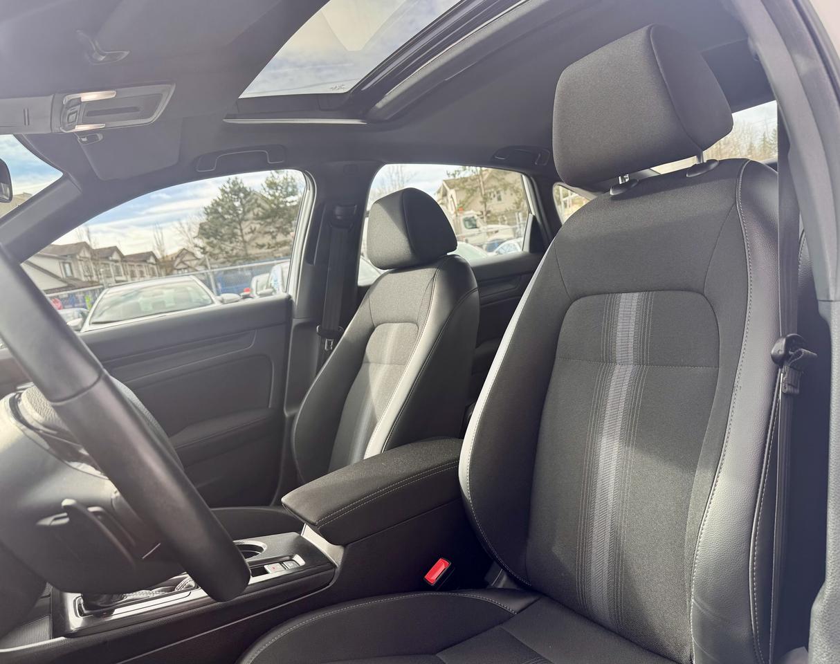 2024 Honda Civic FINANCING AVAILABLE Photo9