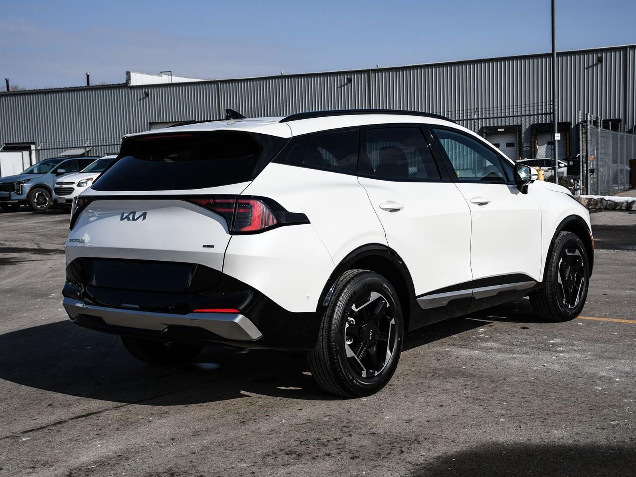 2026 Kia Sportage Hybrid SX w/Red Interior 2026 Kia Sportage Hybrid – SX Photo